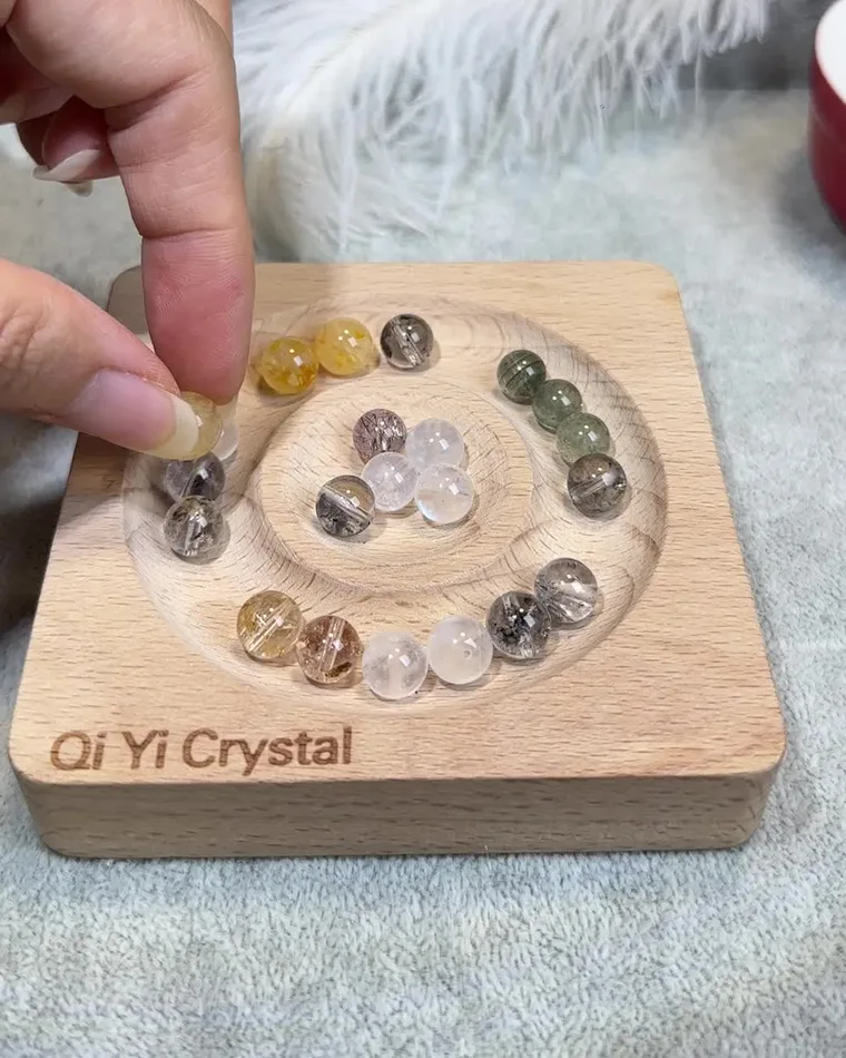 門市手工串製實拍:在托盤上排順序